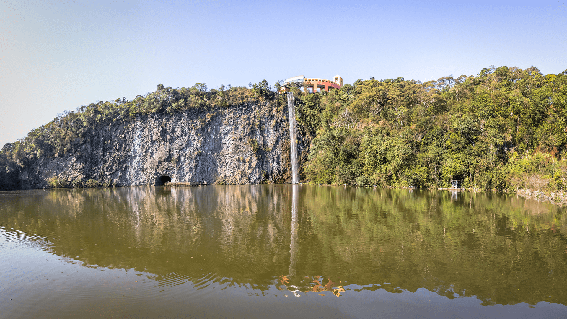 viewpoint-and-waterfall-at-tangua-park-curitiba-2022-03-09-20-42-39-utc